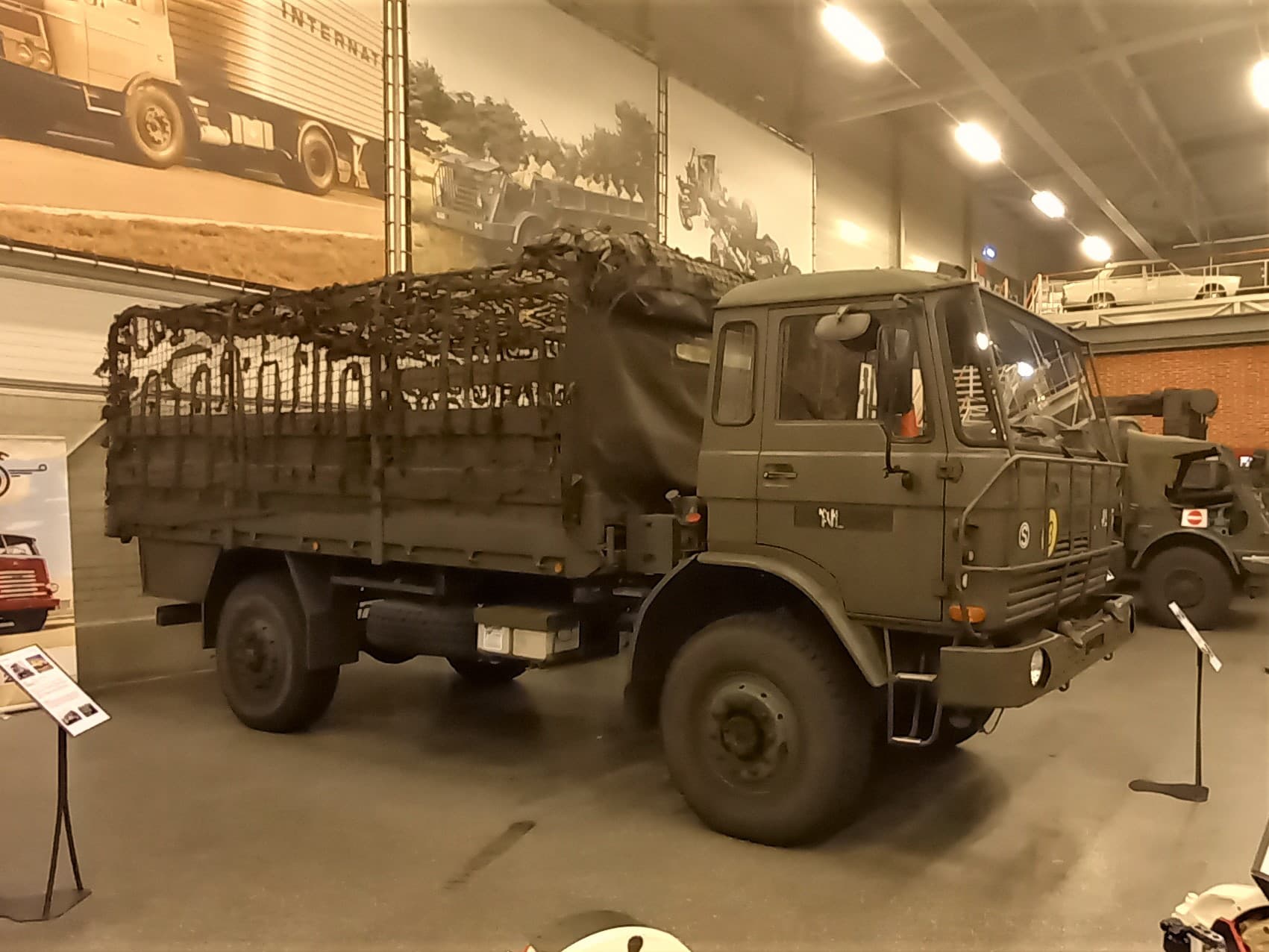 YA 4440 DT