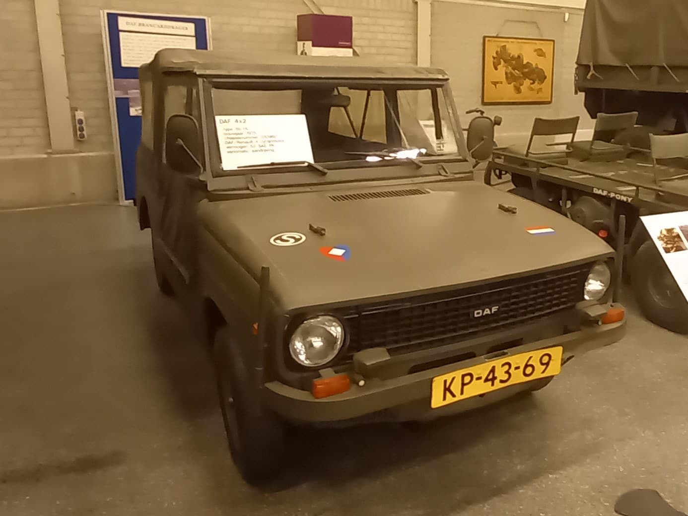 DAF 66 YA