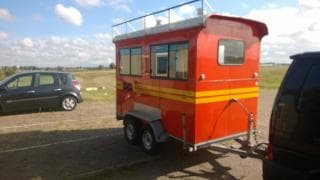 Aanhangwagen met gesloten opbouw