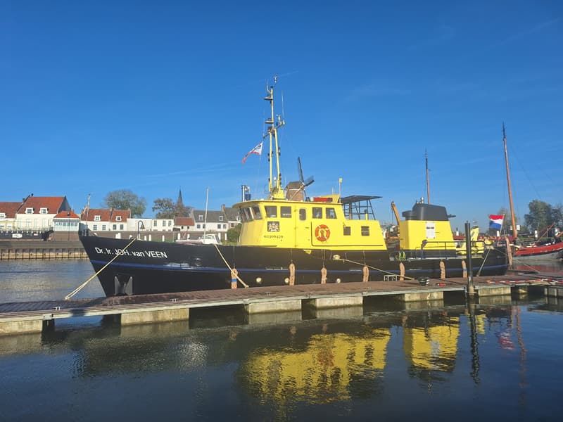 Dr. Ir. Joh. Van Veen