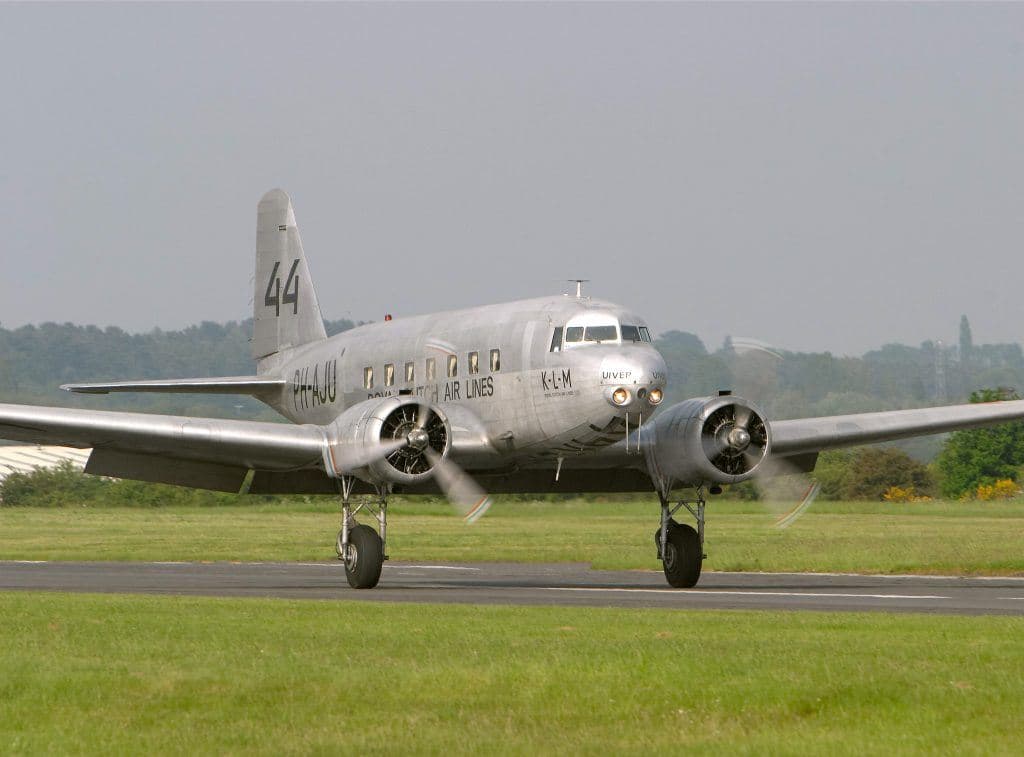 Douglas DC-2