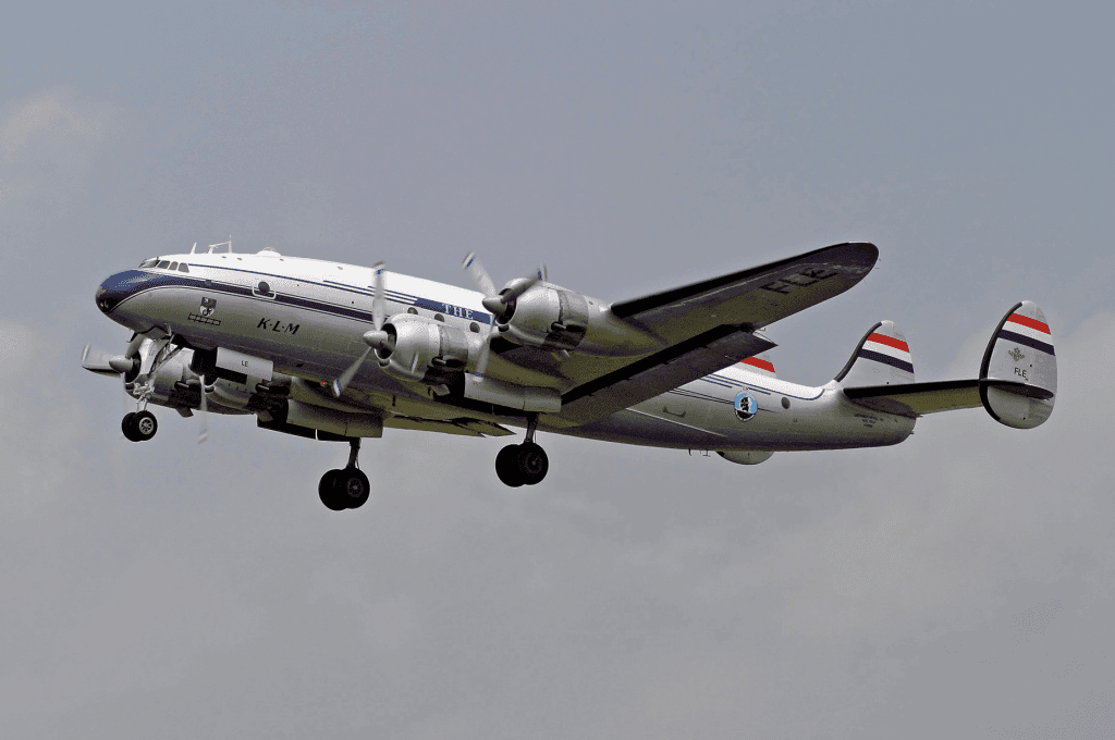 Lockheed Constellation N-749